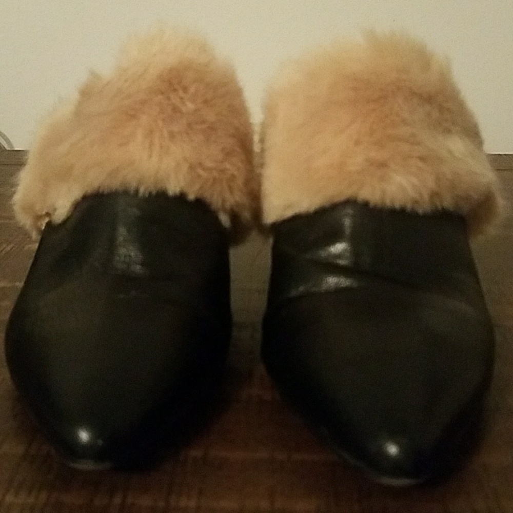 Shoes - Picture 2 of 4